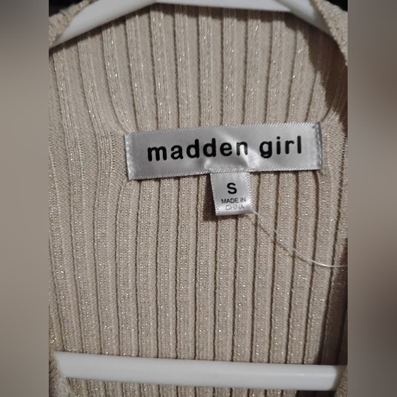 Size Small & Large Matching Sweaters - Picture 4 of 6